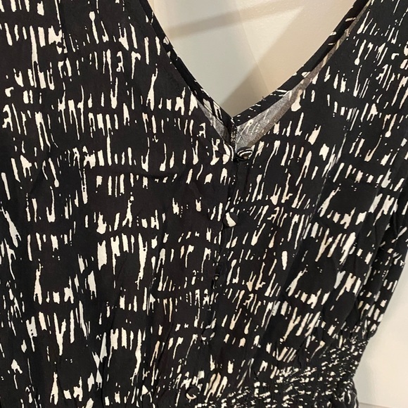 Black & White Printed Jumpsuit Romper - Picture 3 of 7